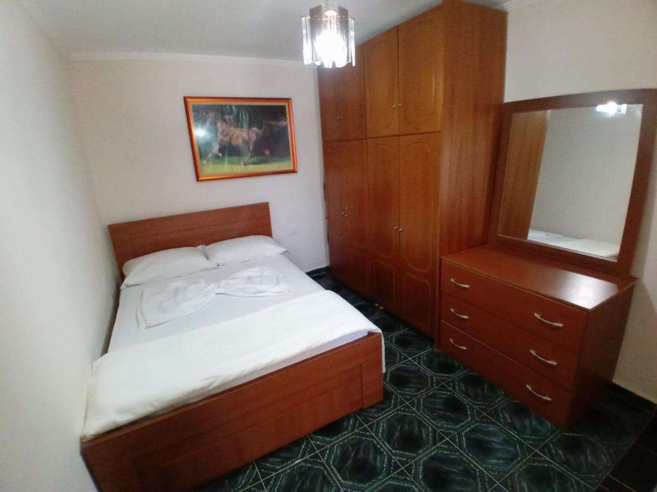 Gogo'S Sea Side Apartment Sarandë Exteriér fotografie
